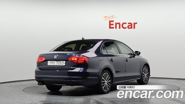Volkswagen Jetta 2.0 TDI BlueMotion 6th 2015 — фото 2