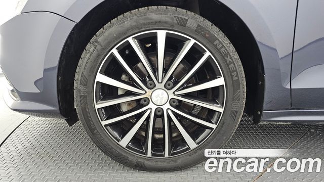 Volkswagen Jetta 2.0 TDI BlueMotion 6th 2015 — фото 5