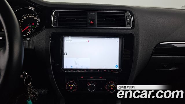 Volkswagen Jetta 2.0 TDI BlueMotion 6th 2015 — фото 14