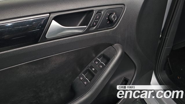 Volkswagen Jetta 2.0 TDI BlueMotion 6th 2015 — фото 17