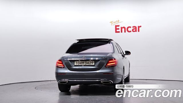 Mercedes-Benz E-Class (W213) E450 4MATIC Exclusive 2020 — фото 4