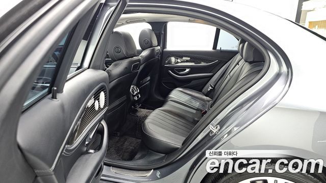 Mercedes-Benz E-Class (W213) E450 4MATIC Exclusive 2020 — фото 12