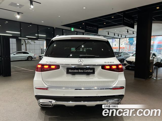 Mercedes-Benz GLS-Class (X167) Maybach GLS600 4MATIC 2025 — фото 4
