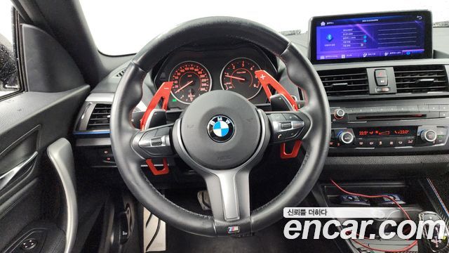 BMW 2 Series (F22) 220d M Sport Coupe 2014 — фото 13