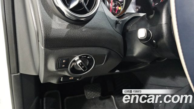 Mercedes-Benz GLA-Class (X156) GLA220 2019 — фото 14