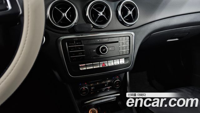 Mercedes-Benz GLA-Class (X156) GLA220 2019 — фото 18