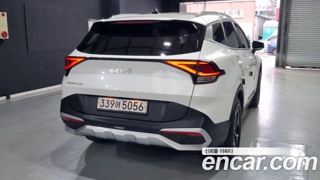 Kia Sportage (V) Gasoline 1.6 Turbo 2WD Prestige 2022 — фото 2