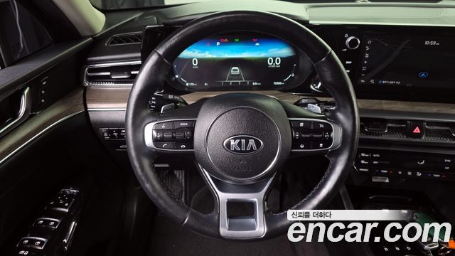Kia K5 (III) 2.0 Signature 2021 — фото 17