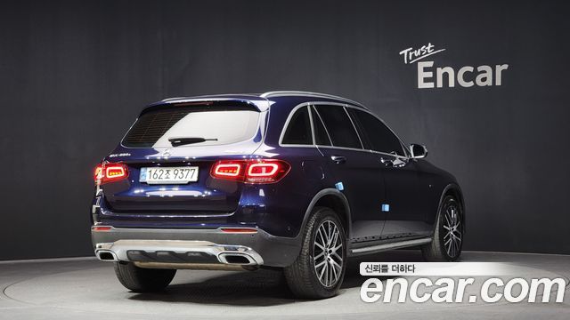 Mercedes-Benz GLC-Class (X253) GLC300e 4MATIC 2021 — фото 2