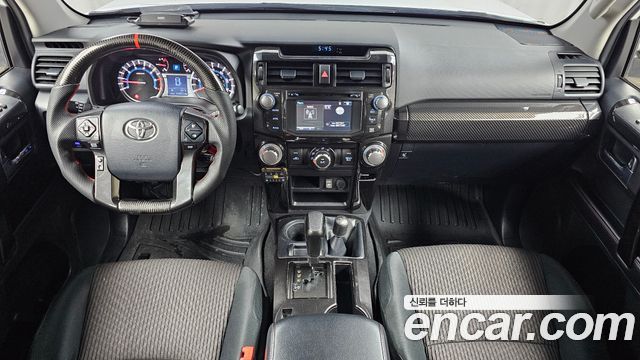 Toyota 4Runner V6 4WD SR5 2015 — фото 7