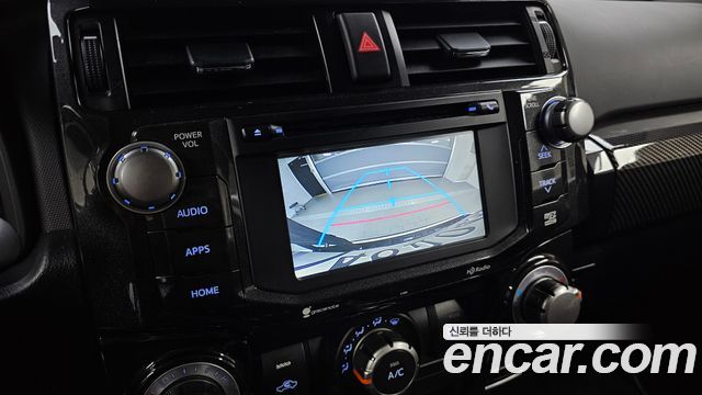 Toyota 4Runner V6 4WD SR5 2015 — фото 16