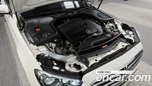 Mercedes-Benz E-Class (W213) E350 4MATIC Exclusive 2023 — фото 6