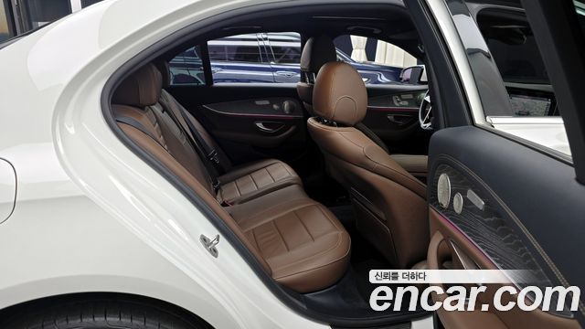 Mercedes-Benz E-Class (W213) E350 4MATIC Exclusive 2023 — фото 12