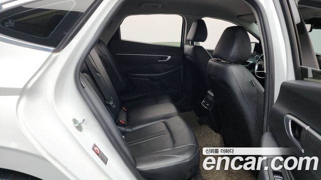 Hyundai Sonata (DN8) 1.6 Turbo Premium 2021 — фото 12