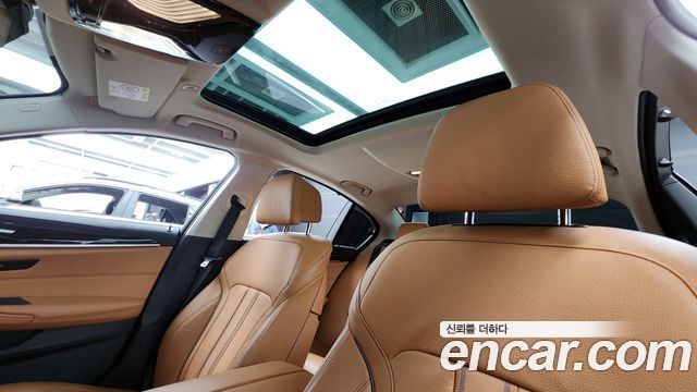 BMW 5 Series (G30) 520i Luxury 2023 — фото 18