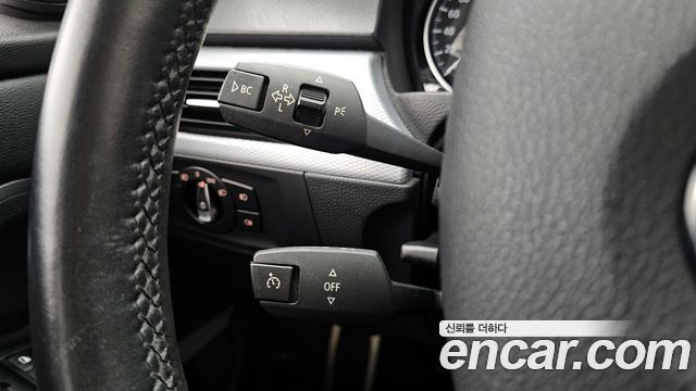 BMW 3 Series (E90) 320d Sedan M Sport 2011 — фото 16