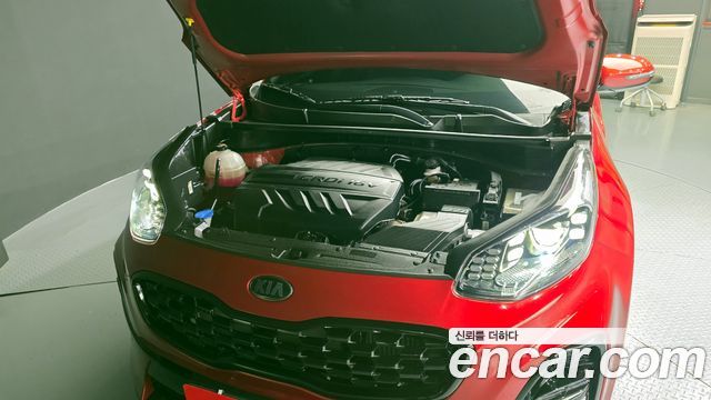 Kia Sportage The Bold Diesel 2.0 2WD Signature Gravity 2021 — фото 6