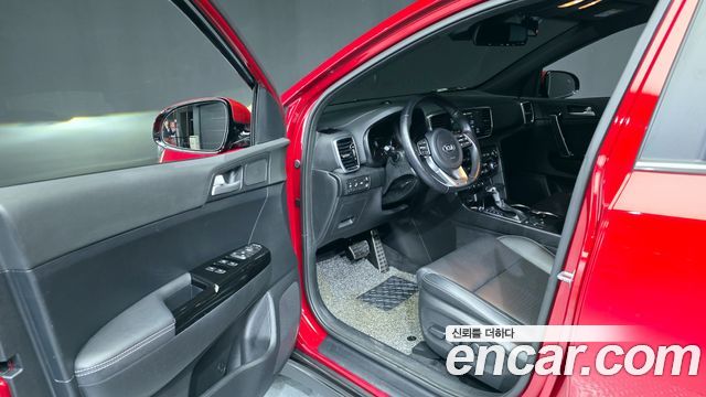 Kia Sportage The Bold Diesel 2.0 2WD Signature Gravity 2021 — фото 10