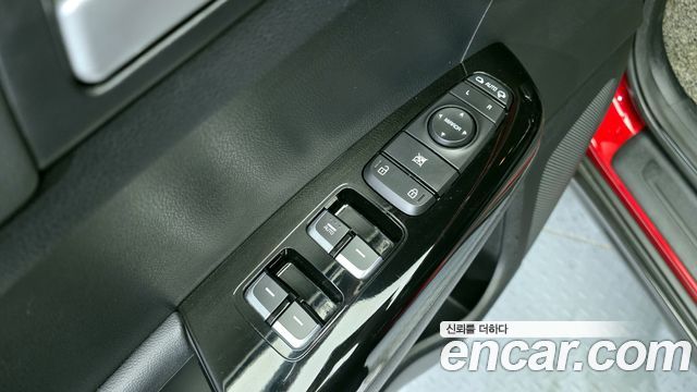 Kia Sportage The Bold Diesel 2.0 2WD Signature Gravity 2021 — фото 14