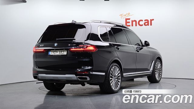 BMW X7 (G07) xDrive 40i Design Pure Excellence 7-Seater 2021 — фото 2