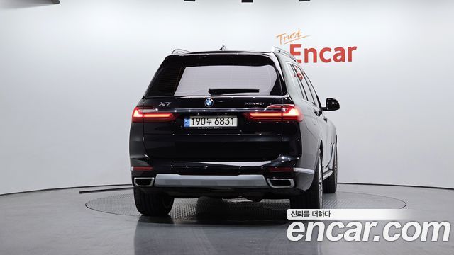BMW X7 (G07) xDrive 40i Design Pure Excellence 7-Seater 2021 — фото 4