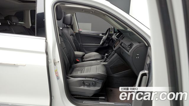 Volkswagen Tiguan (II) 2.0 TDI Prestige 2021 — фото 11
