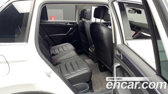 Volkswagen Tiguan (II) 2.0 TDI Prestige 2021 — фото 12