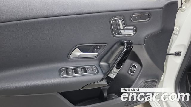 Mercedes-Benz A-Class (W177) A220 Sedan 2020 — фото 19