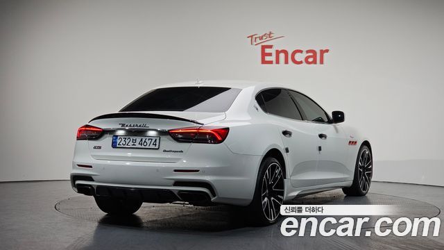 Maserati Quattroporte GTS 3.8 V8 2014 — фото 2