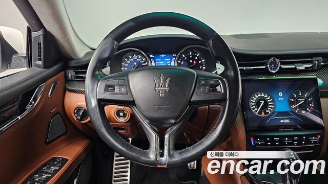 Maserati Quattroporte GTS 3.8 V8 2014 — фото 13