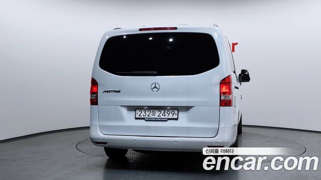Mercedes-Benz V-Class 2.0 W447 2020 — фото 4