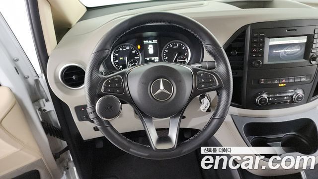Mercedes-Benz V-Class 2.0 W447 2020 — фото 13