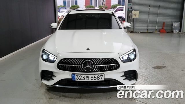 Mercedes-Benz E-Class (W213) E220d 4MATIC AMG Line