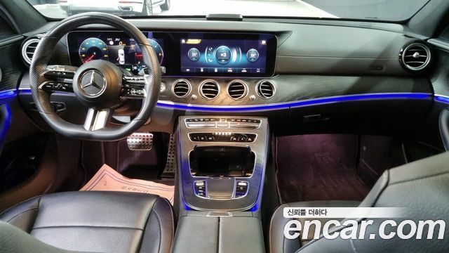 Mercedes-Benz E-Class (W213) E220d 4MATIC AMG Line 2022 — фото 11