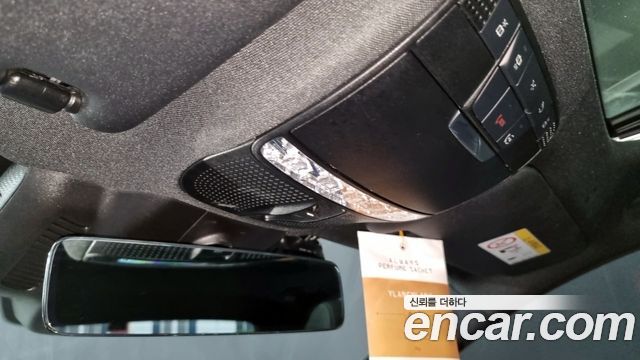 Mercedes-Benz E-Class (W213) E220d 4MATIC AMG Line 2022 — фото 14