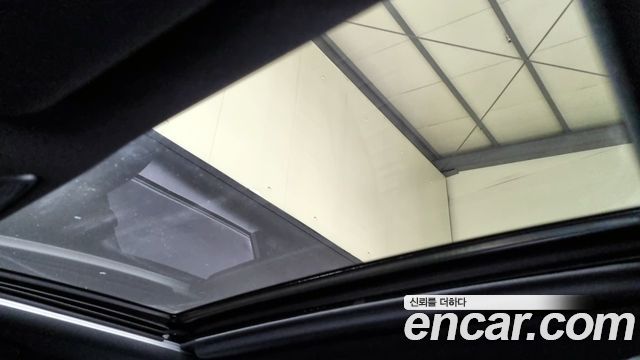 Mercedes-Benz E-Class (W213) E220d 4MATIC AMG Line 2022 — фото 16