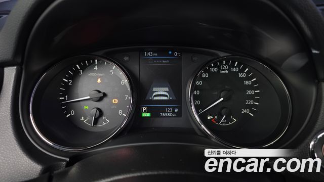 Nissan X-Trail 2.5 Smart 2WD 2018 — фото 8