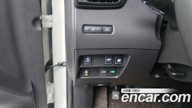 Nissan X-Trail 2.5 Smart 2WD 2018 — фото 13