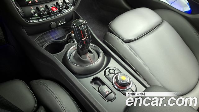 MINI Cooper S Clubman Standard 2nd 2021 — фото 9