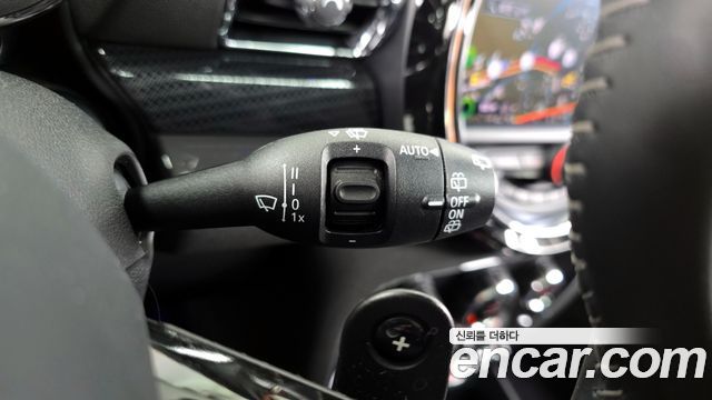 MINI Cooper S Clubman Standard 2nd 2021 — фото 20