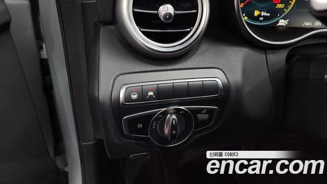 Mercedes-Benz C-Class (W205) C200 AMG Line 2021 — фото 14