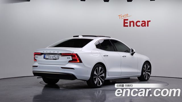 Volvo S60 (III) B5 Ultra Bright 2025 — фото 2