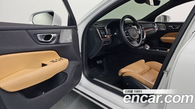 Volvo S60 (III) B5 Ultra Bright 2025 — фото 11