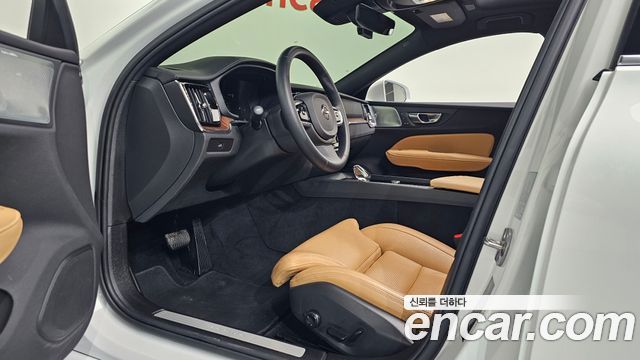Volvo S60 (III) B5 Ultra Bright 2025 — фото 12