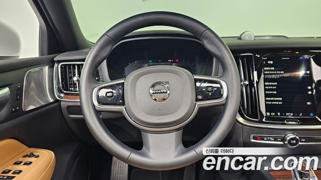Volvo S60 (III) B5 Ultra Bright 2025 — фото 14