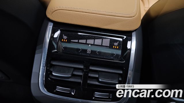 Volvo S60 (III) B5 Ultra Bright 2025 — фото 19