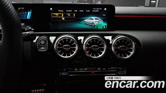 Mercedes-Benz A-Class (W177) AMG A35 4MATIC Sedan 2023 — фото 16