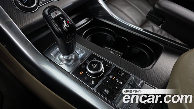 Land Rover Range Rover Sport (II) 4.4 SDV8 HSE Dynamic 2015 — фото 9