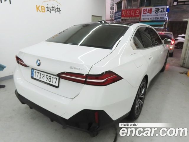 BMW 5 Series (G60) 523d M Sport 2024 — фото 3