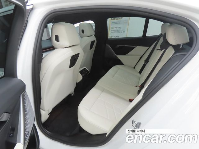 BMW 5 Series (G60) 523d M Sport 2024 — фото 6